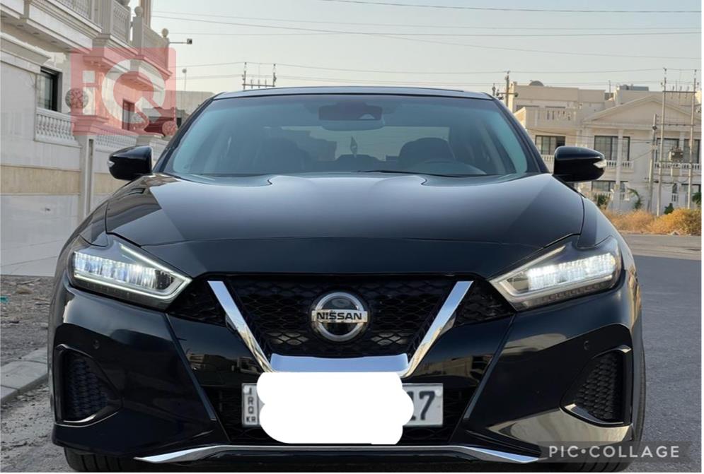 Nissan Maxima